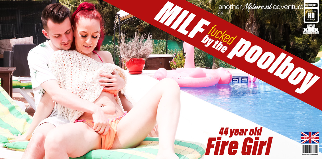 Fire Girl, Sam Bourne - The Poolboy get's seduced by MILF Fire Girl to fuck her right next to the pool under the sun