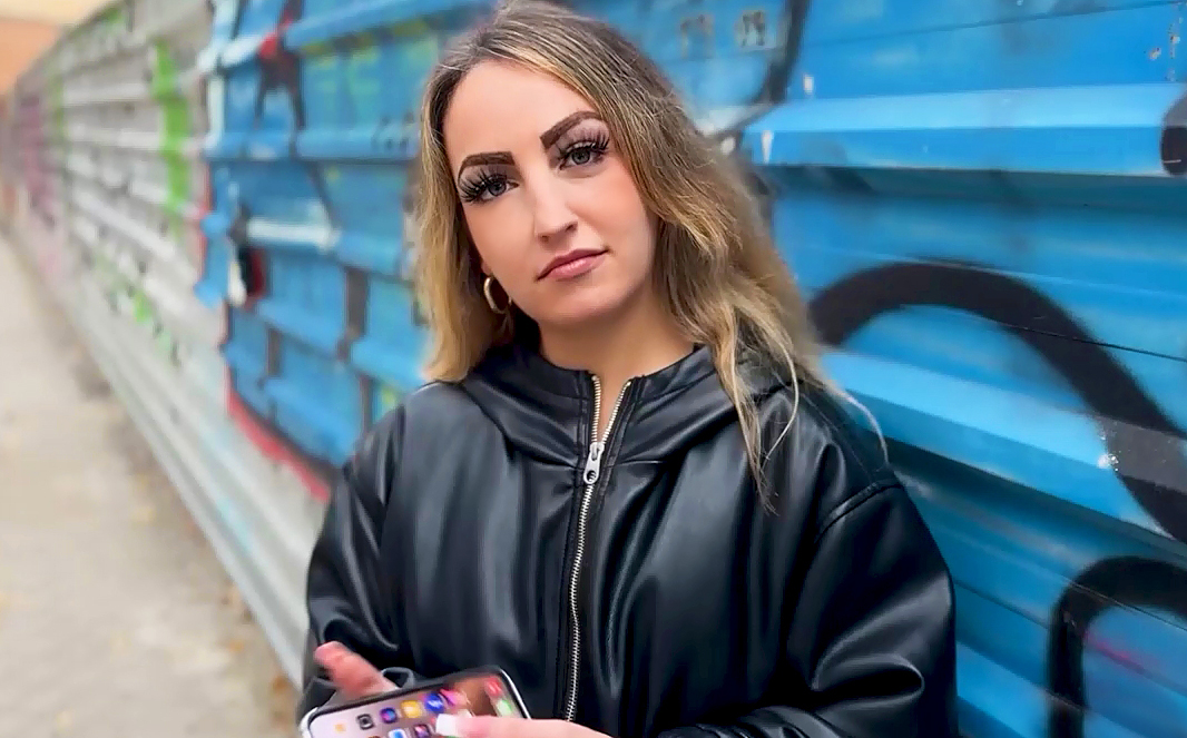 Labona Cloxy - Pilladas Andaluza busca trabajo