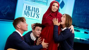 Kiki Daire, Rion King, Josh Rivers, Axel Haze – It Takes a Real Woman to Please Three Cocks At Once